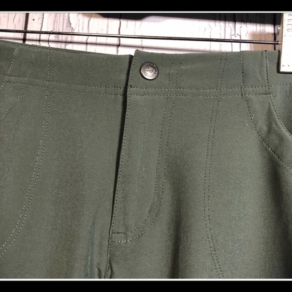 Patagonia Outdoor Cropped Pants - Picture 4 of 5